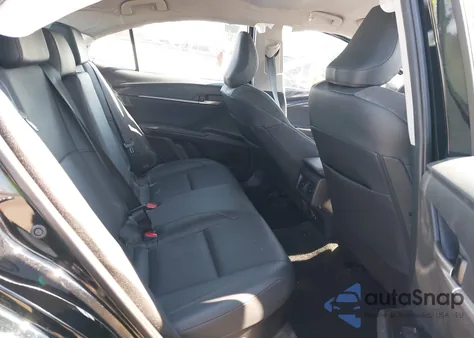 2025 Toyota Camry Xle z USA, uszkodzony, nr VIN 4T1DAACK8SU583703